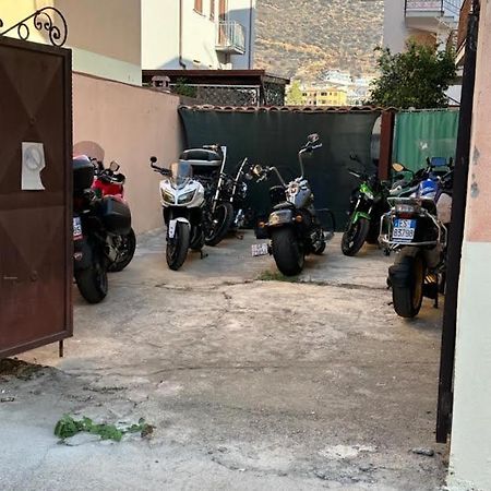 Sa Marina Bed & Breakfast La Caletta Bagian luar foto