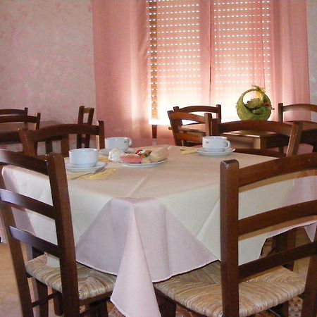 Sa Marina Bed & Breakfast La Caletta Bagian luar foto