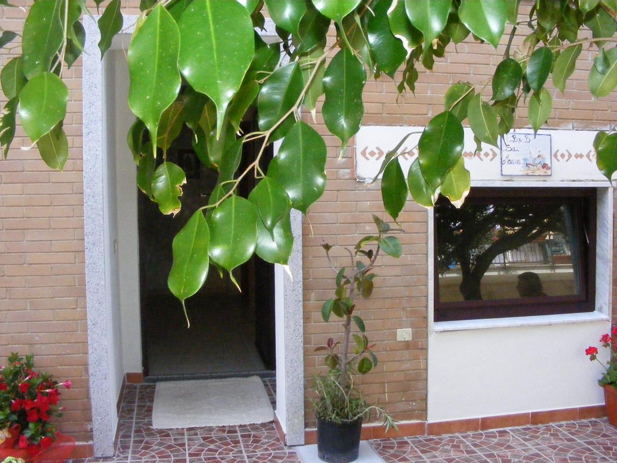 Sa Marina Bed & Breakfast La Caletta Bagian luar foto