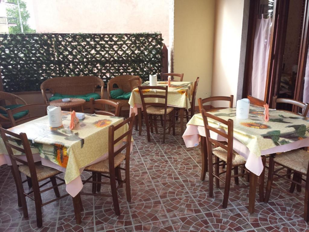 Sa Marina Bed & Breakfast La Caletta Bagian luar foto